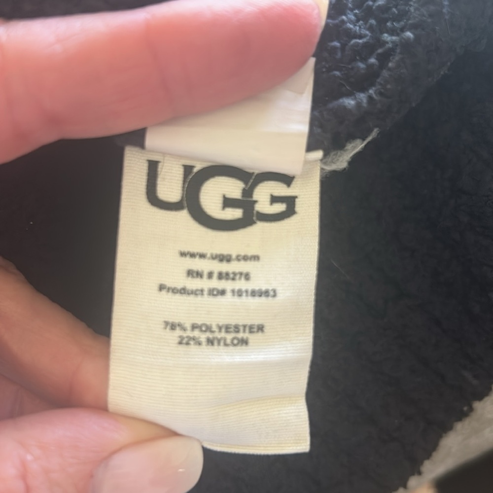 UGG Funnel Neck Cozy Sweater size Small, black - Picture 5 of 6
